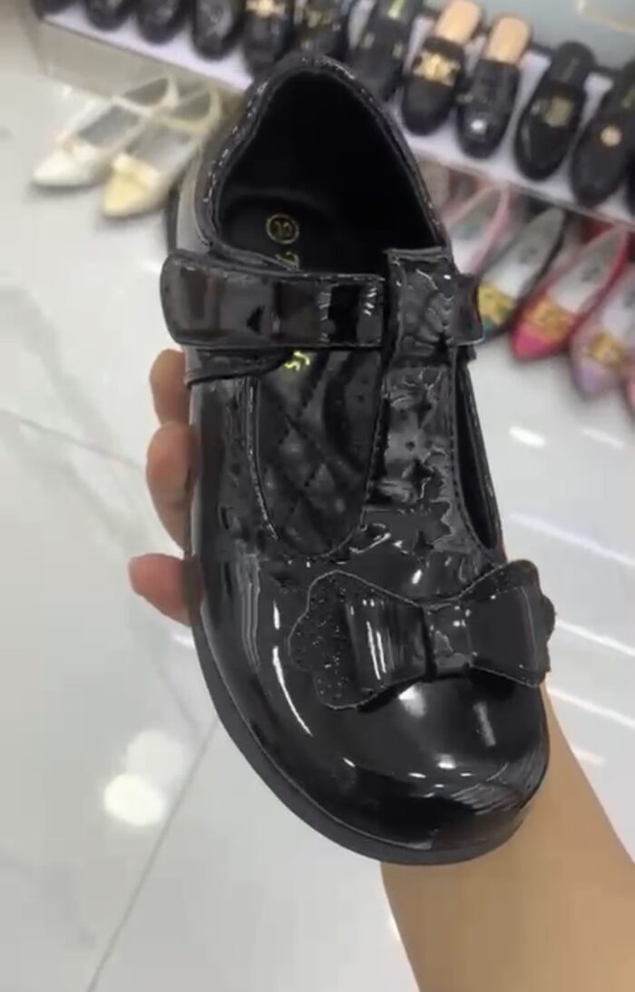 SHOE GIRL SCHOOL - Image 2