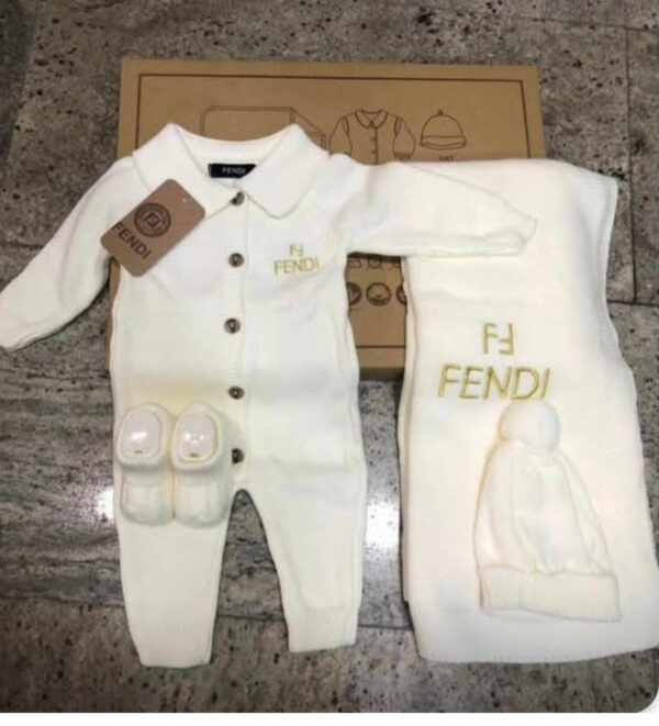 BABY BLANKET FENDI 4 IN 1 SET